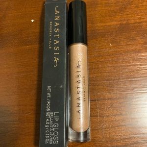 Estella Anastasia Beverly Hills Liquid Lipgloss